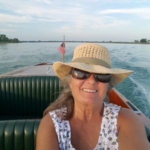 Meet your Posher, Sheryl